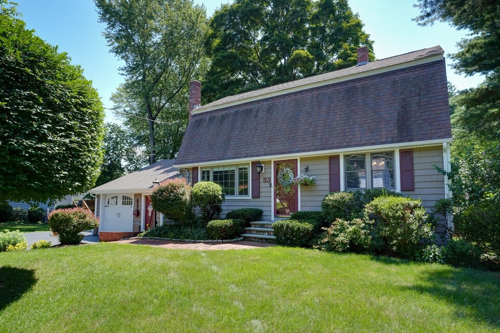 Photo of 83 Crestwood Dr, Northborough, MA