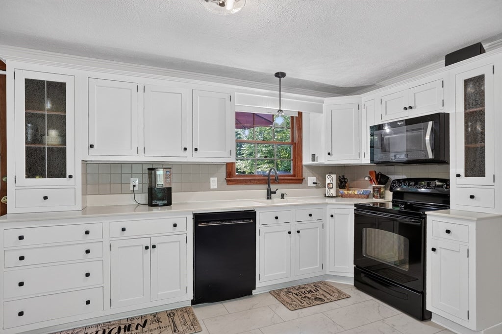 83 Crestwood Dr, Northborough, MA, 83 Crestwood Dr, Northborough, MA Photo #9