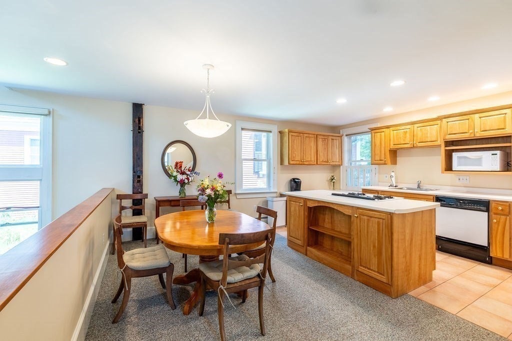 40 N Main St #3, Ipswich, MA Photo #8