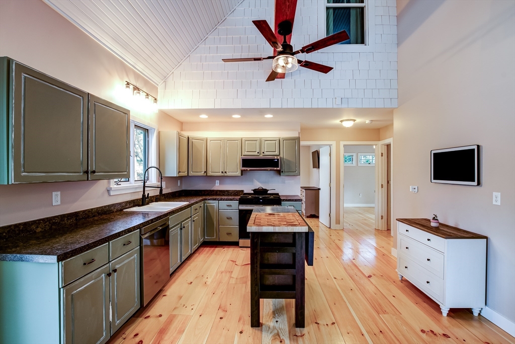 14 Laurel Drive