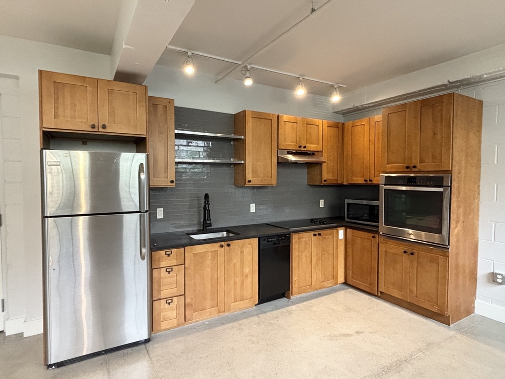 Photo of 20-26 Sunnyside St #4, Boston, MA