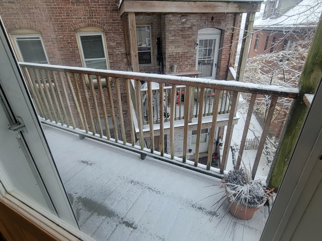 14 Colbourne Crescent 1