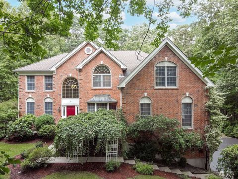 3 Appaloosa Dr Grafton MA 01536