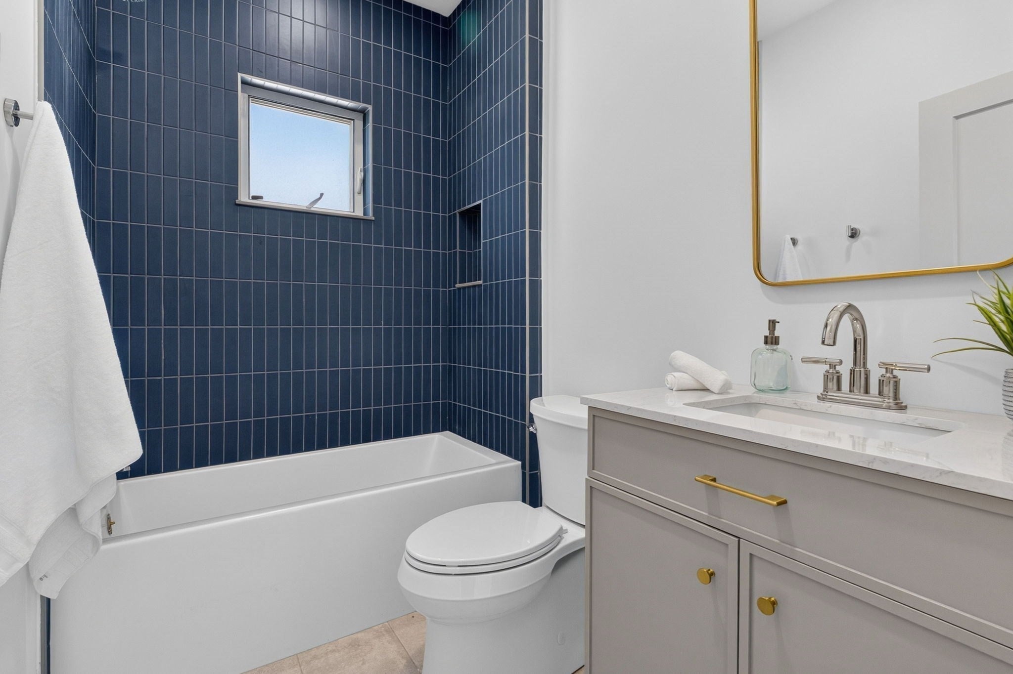146 Jaques St #C, Somerville, MA Photo #14