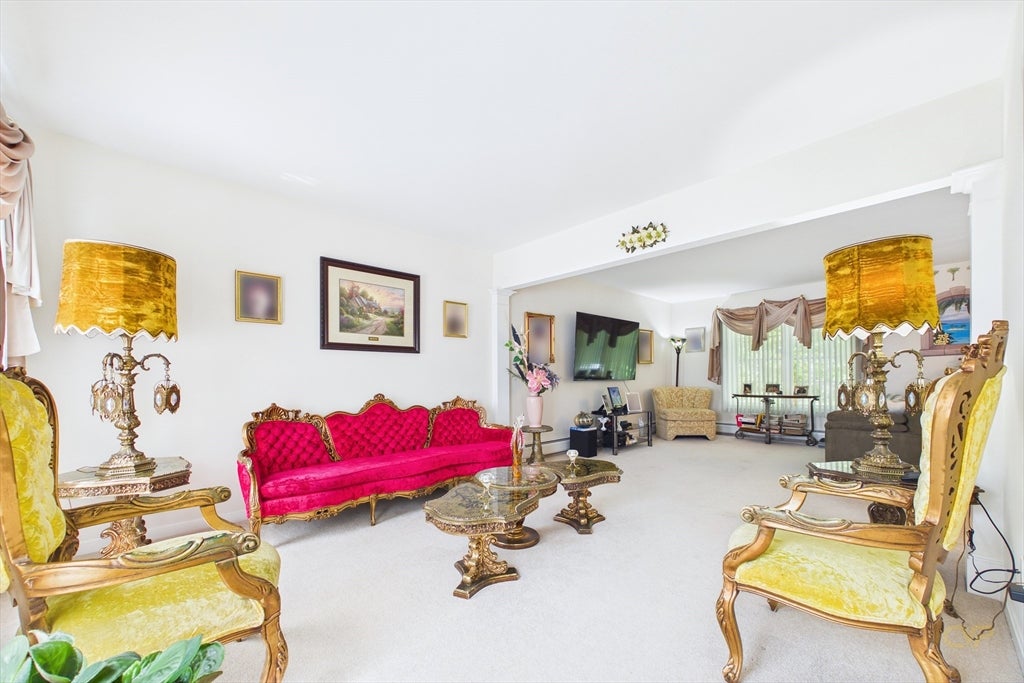 76 Erin Ct.