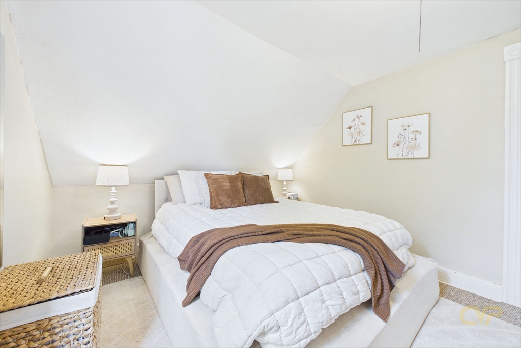 311 Newman Ave, Seekonk, MA Photo #22