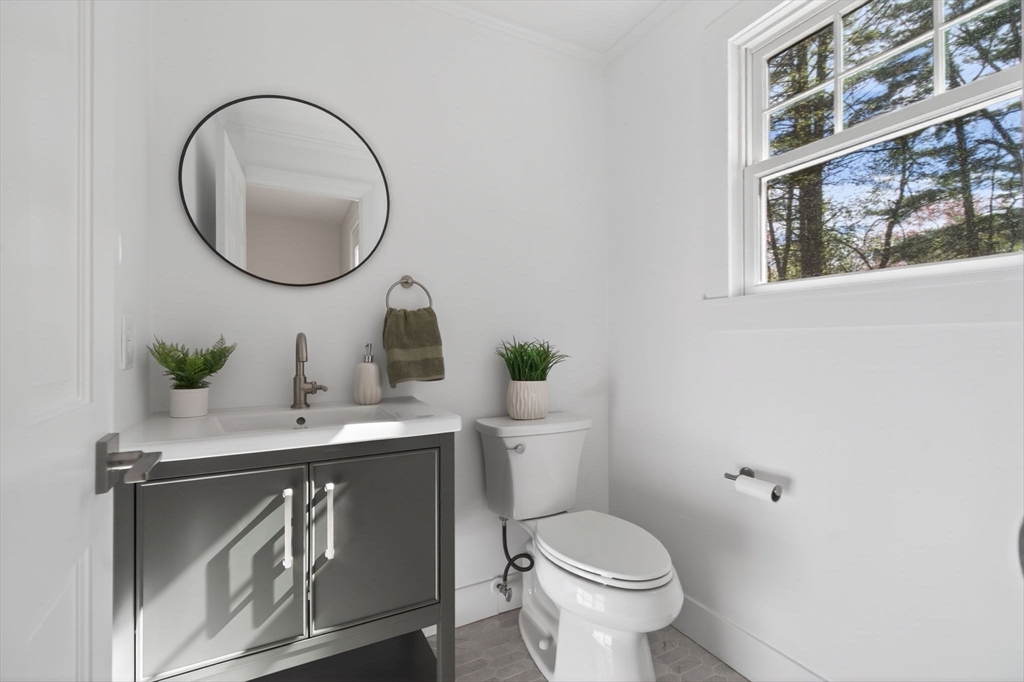65 Fox Run Rd, Sudbury, MA Photo #14