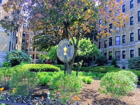 Photo of 122 Riverway #14, Boston, MA 02215 (MLS # 73507661)