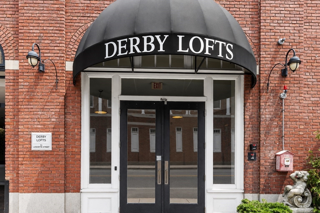 51 Lafayette Street 606