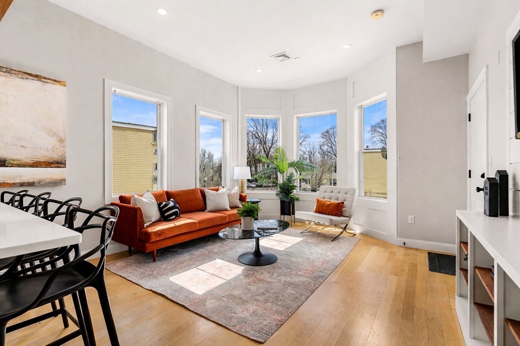 30-32 Wentworth St 2