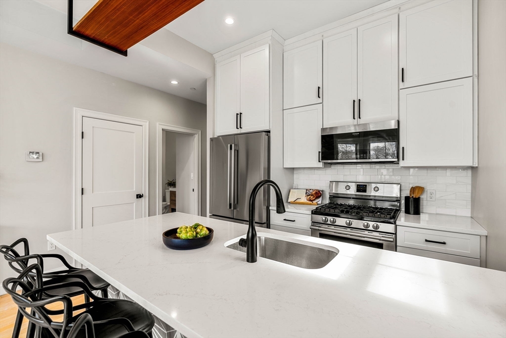 30-32 Wentworth St 2