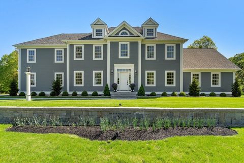111 Farmers Row Groton MA 01450