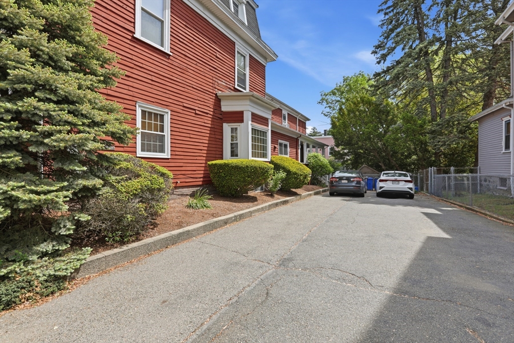29-31 Sprague St