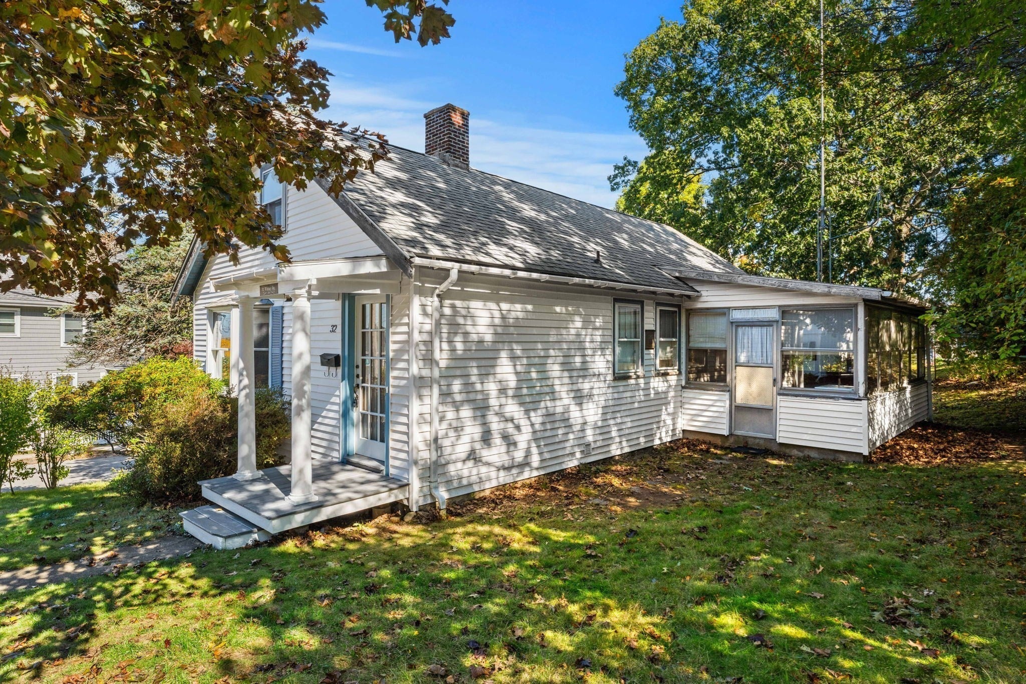32 Whitney Ave