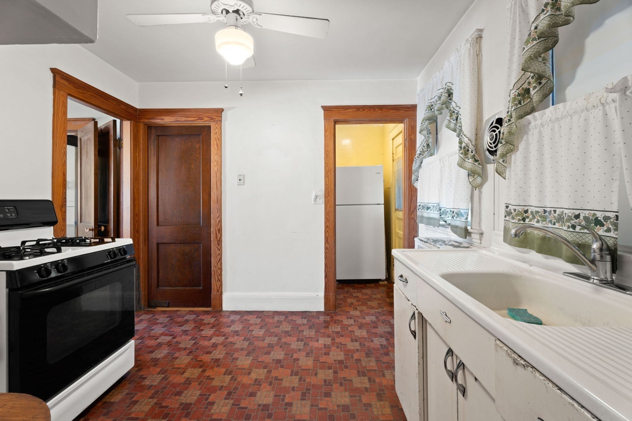 32 Whitney Ave, Beverly, MA, 32 Whitney Ave, Beverly, MA Photo #14