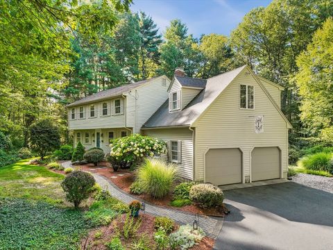 7 Carl Rd Walpole MA 02081