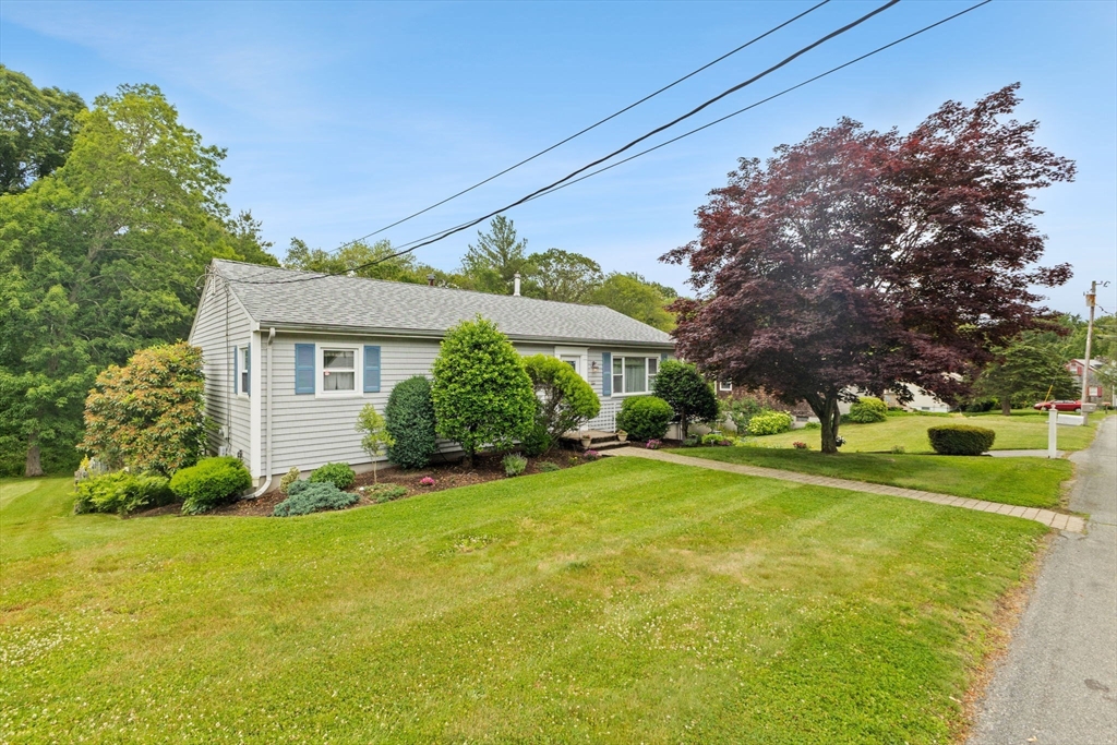 114 Cypress Dr