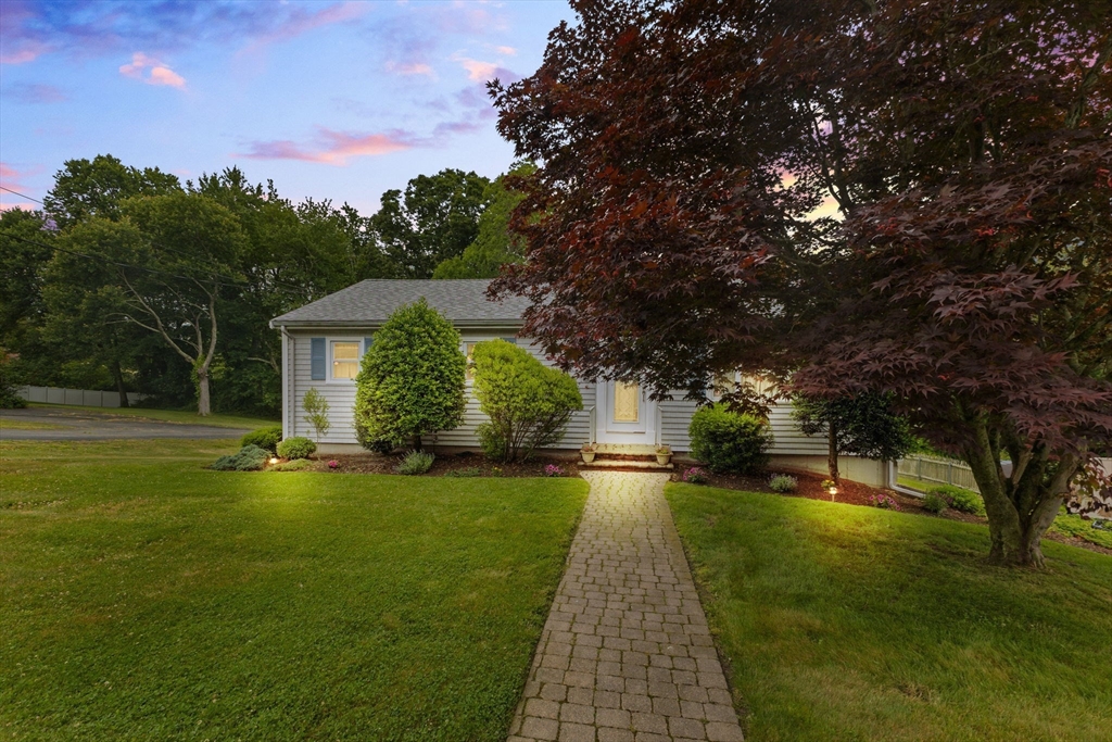 114 Cypress Dr