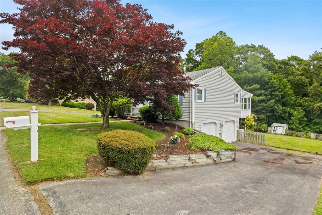 114 Cypress Dr