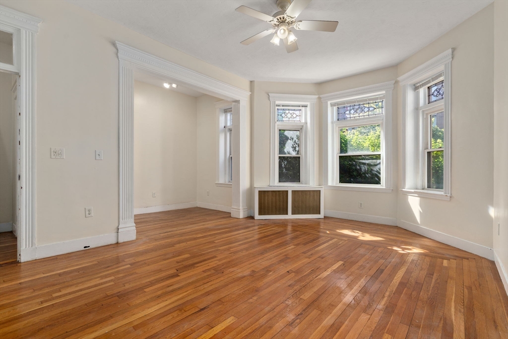 1109 Boylston St 4