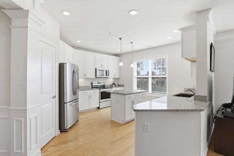 2 Francis Dr 213 Andover MA 01810