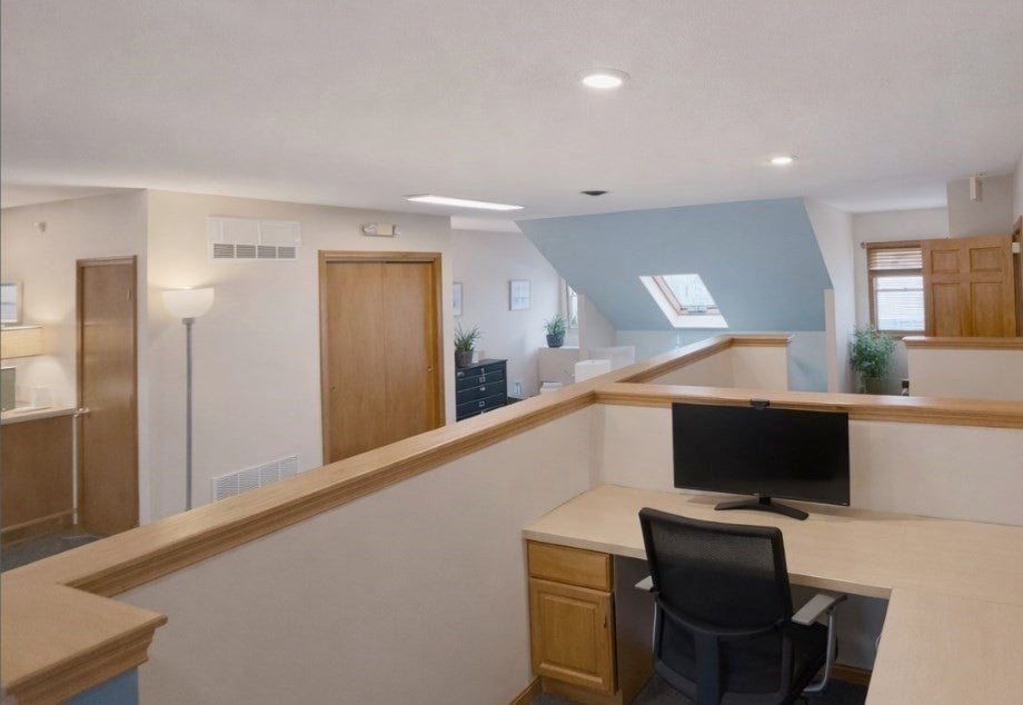 200 Center St 16