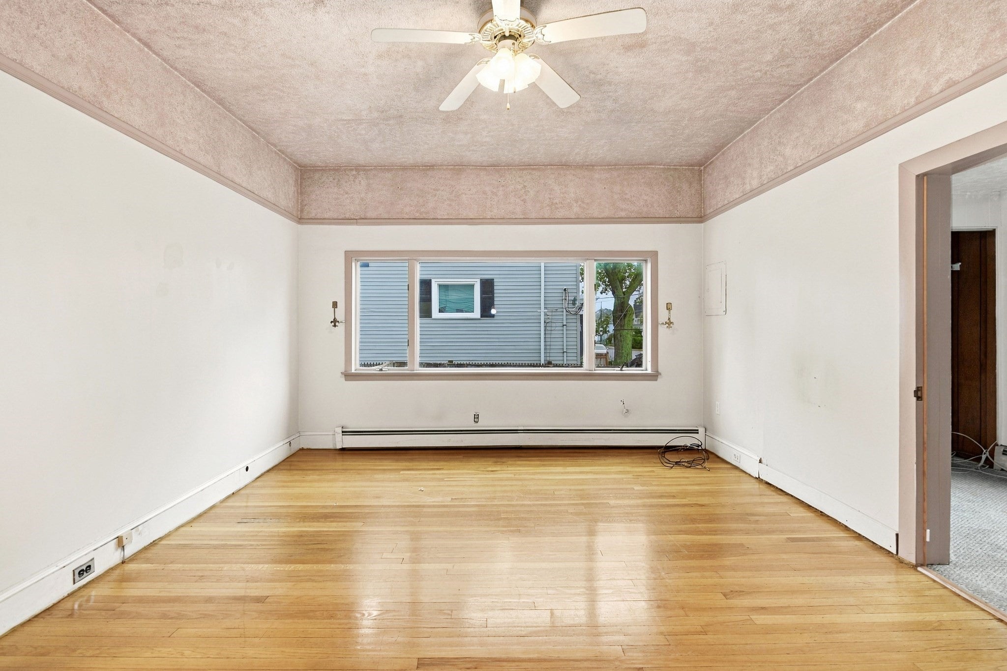 85 Pine St, Swampscott, MA Photo #6
