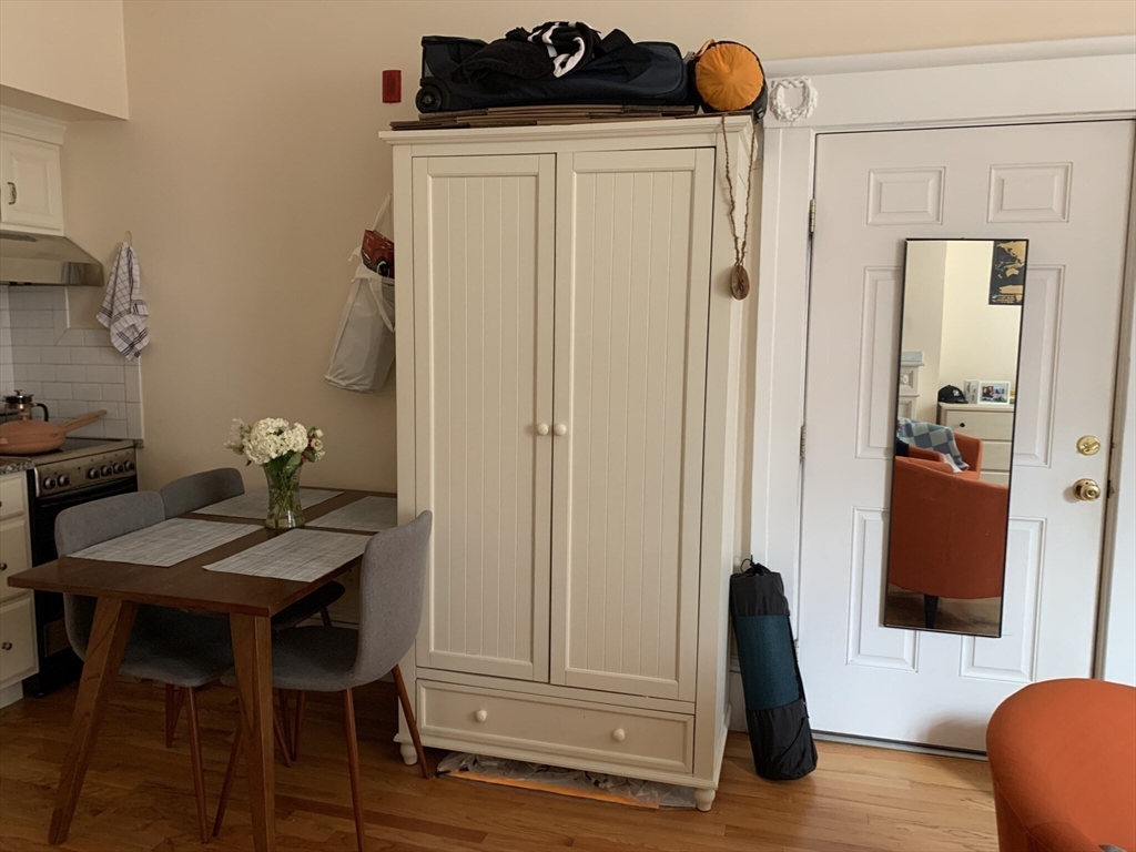 105 Pinckney St 2