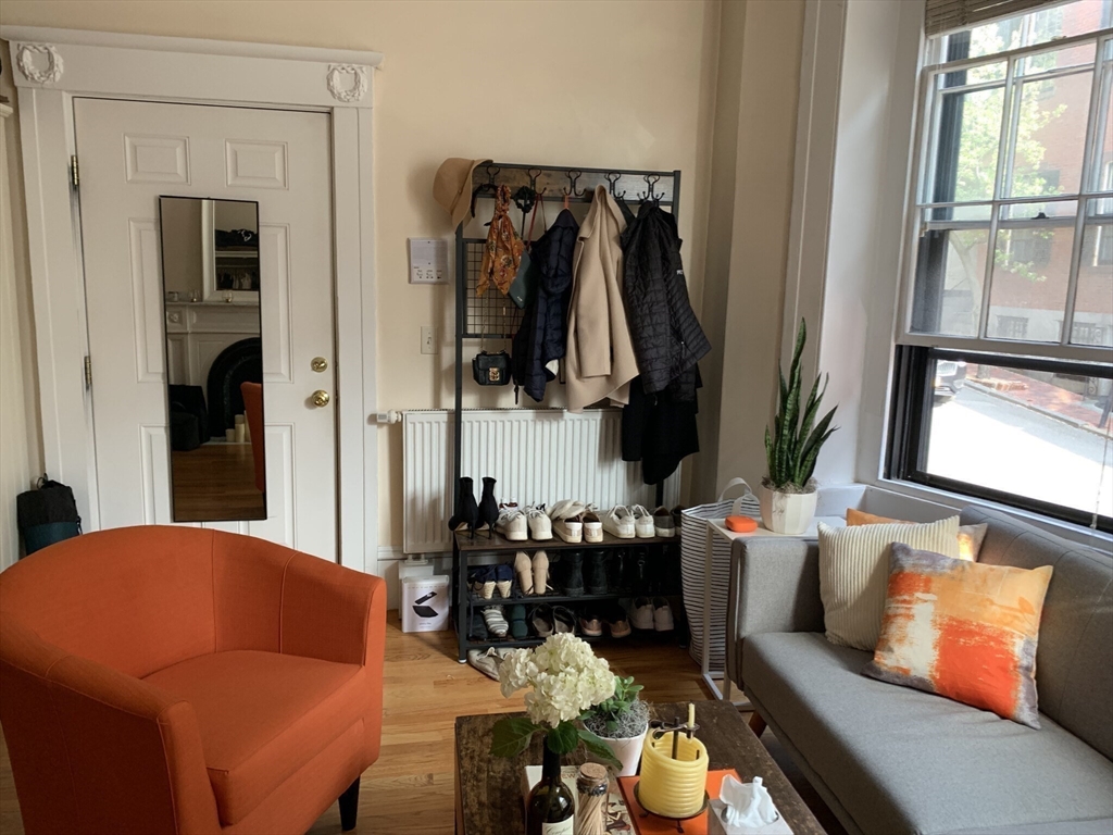 105 Pinckney St 2