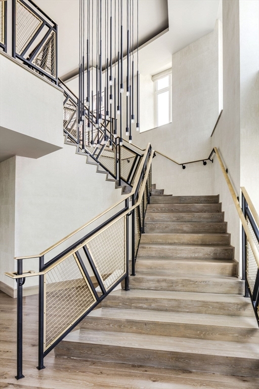 100 Lovejoy Wharf 5L