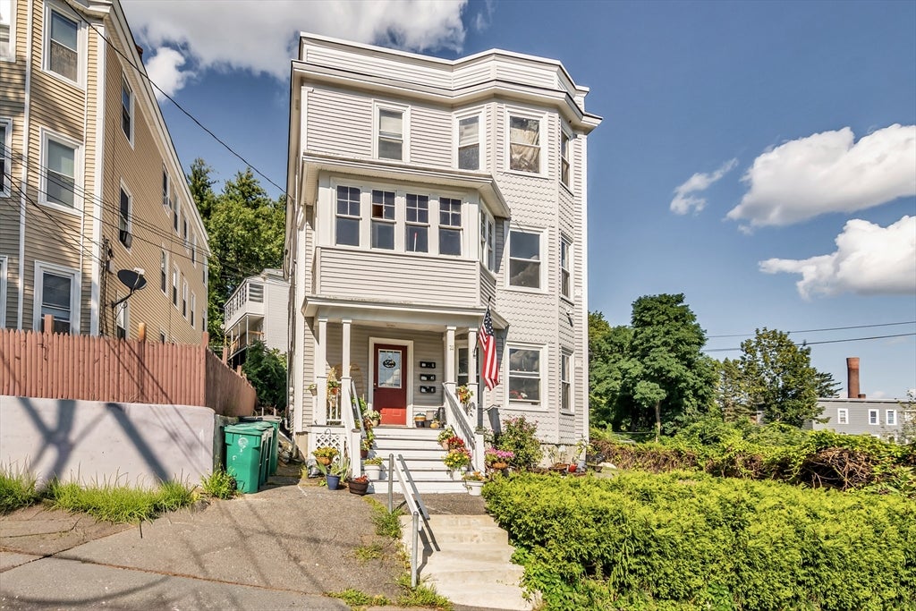 Photo of 21 Read St, Fitchburg, MA
