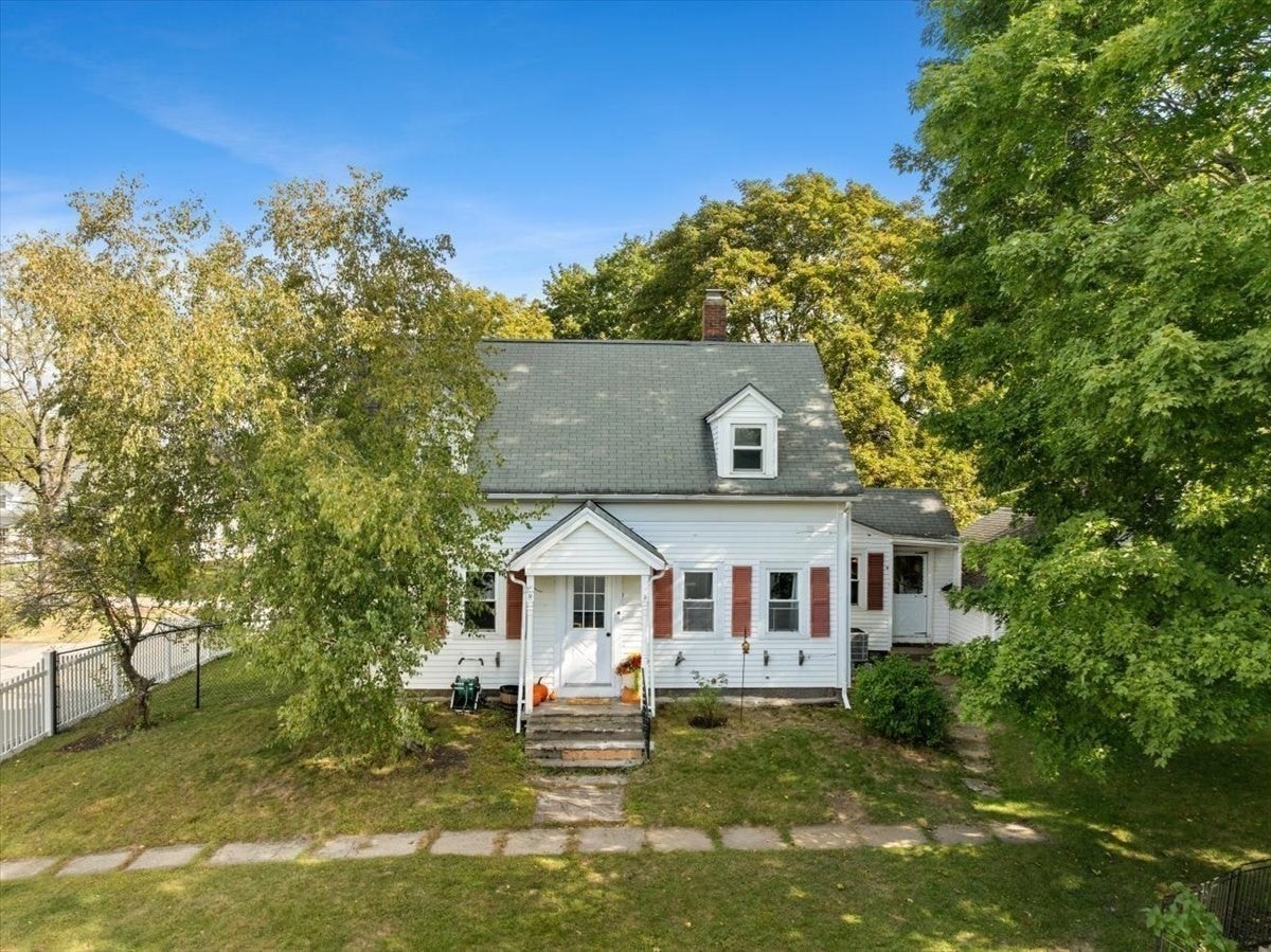 24 School Street, Walpole, MA, 24 School Street, Walpole, MA Photo #2