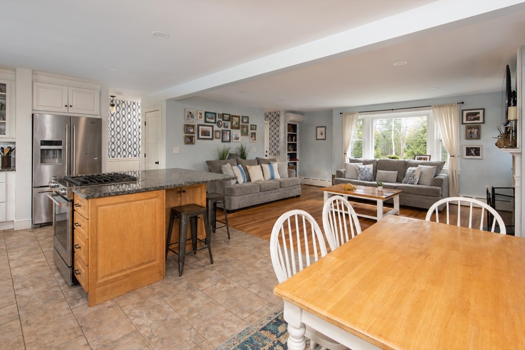 91 North St, Mattapoisett, MA Photo #13