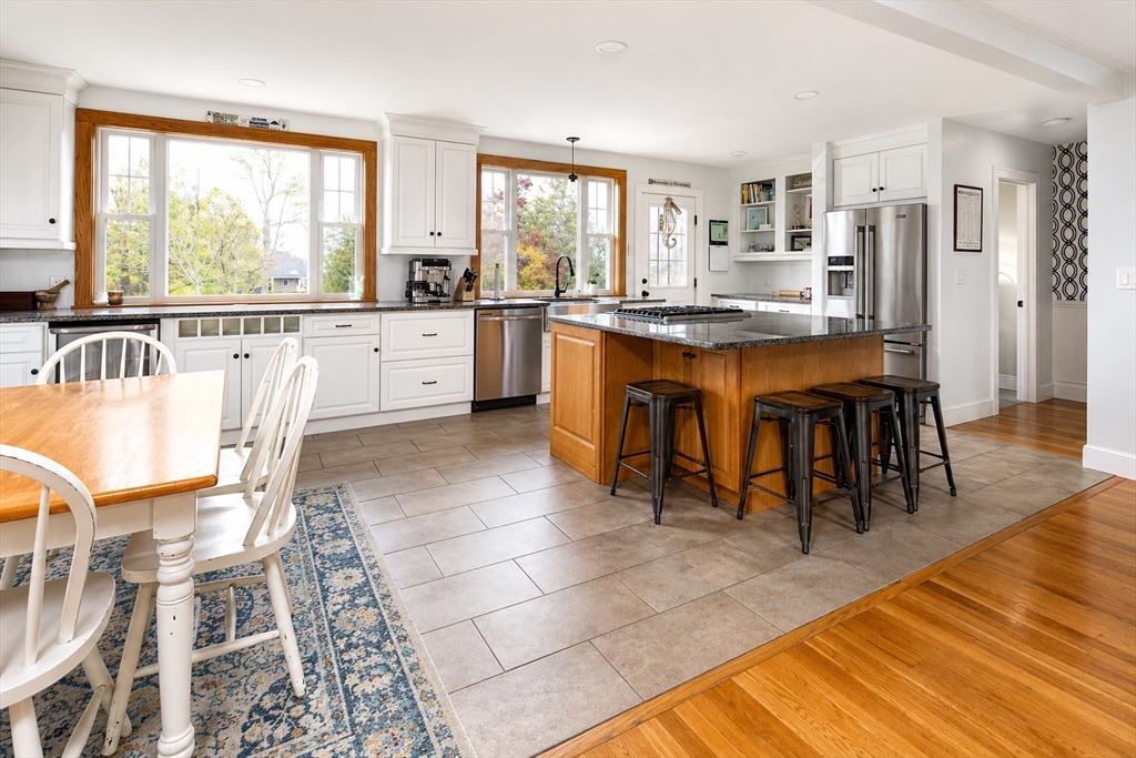 91 North St, Mattapoisett, MA Photo #15