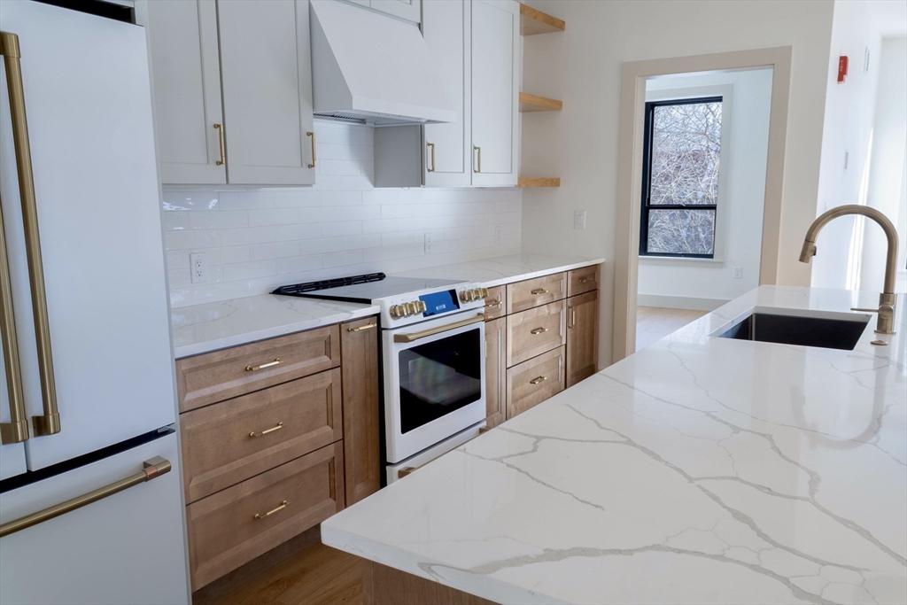 1025 Massachusetts Avenue 214