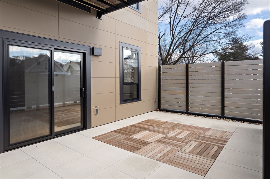 1025 Massachusetts Avenue 214