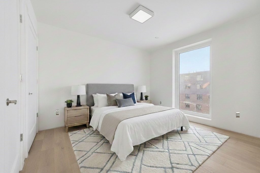 1035 Commonwealth Ave 208