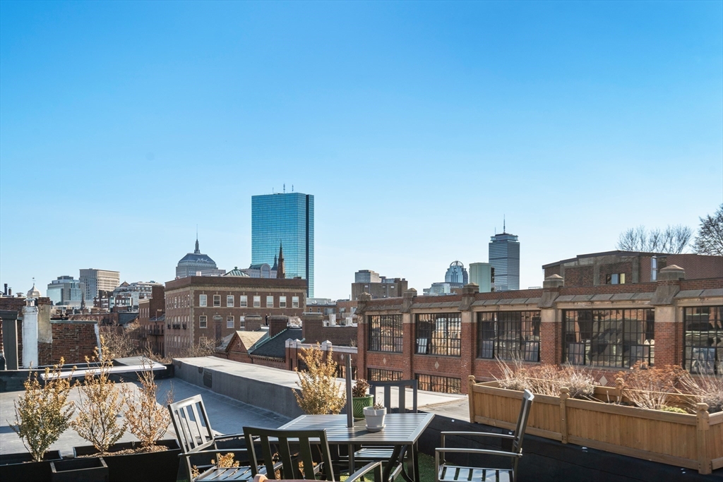 145 Charles St 3