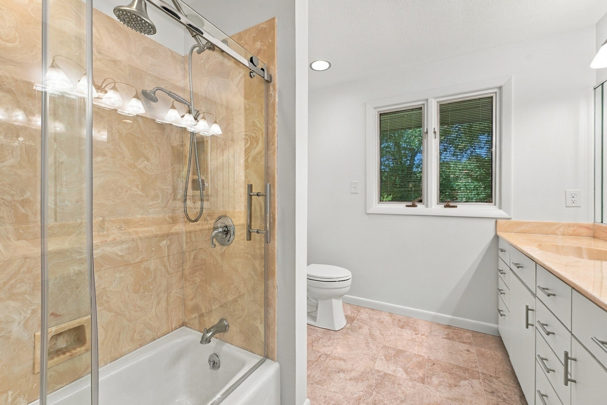692 Wolf Swamp Rd, Longmeadow, MA, 692 Wolf Swamp Rd, Longmeadow, MA Photo #29