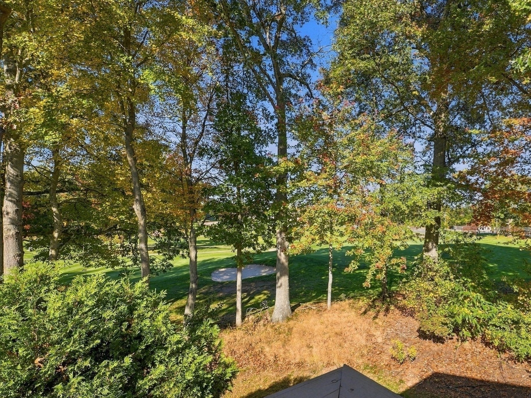 692 Wolf Swamp Rd, Longmeadow, MA, 692 Wolf Swamp Rd, Longmeadow, MA Photo #2