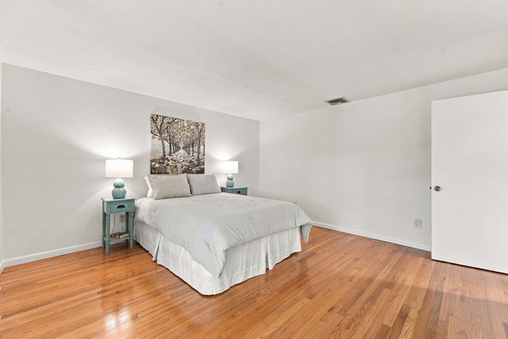 692 Wolf Swamp Rd, Longmeadow, MA, 692 Wolf Swamp Rd, Longmeadow, MA Photo #35