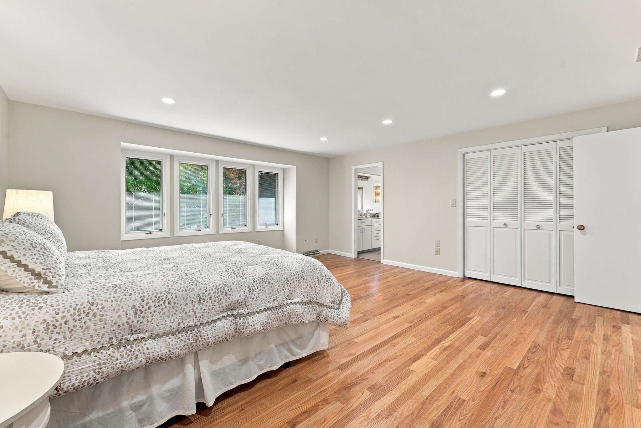 692 Wolf Swamp Rd, Longmeadow, MA, 692 Wolf Swamp Rd, Longmeadow, MA Photo #23
