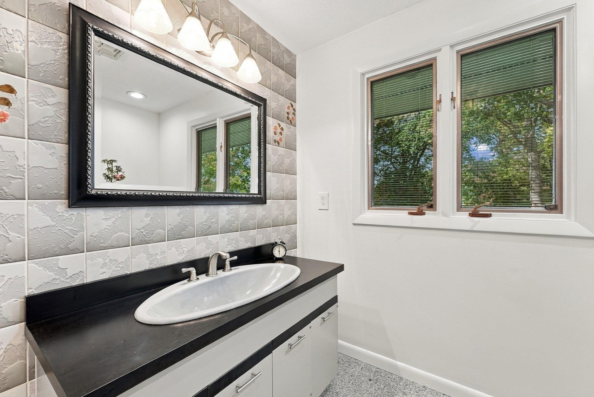 692 Wolf Swamp Rd, Longmeadow, MA, 692 Wolf Swamp Rd, Longmeadow, MA Photo #32