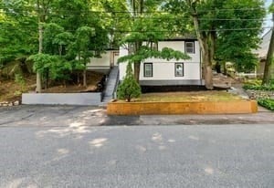 9 Walden Pond Ave