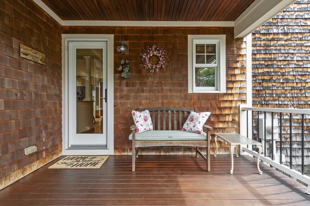 2 Knox Ave, Groveland, MA Photo #8