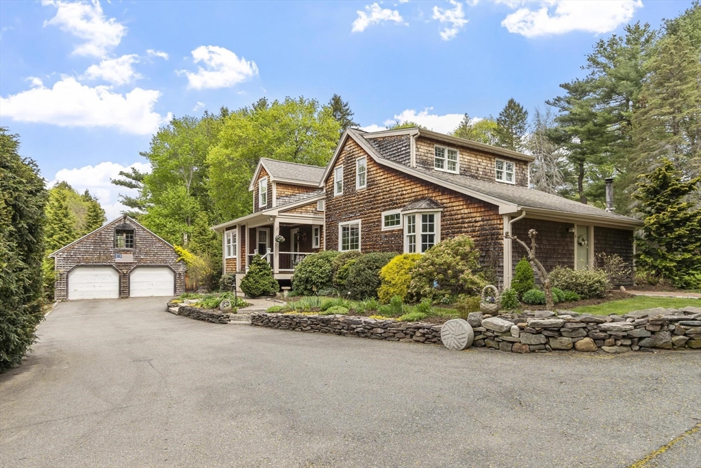 2 Knox Ave