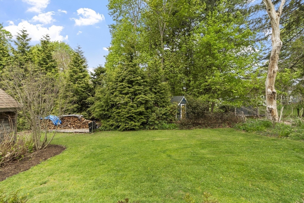 2 Knox Ave, Groveland, MA Photo #6