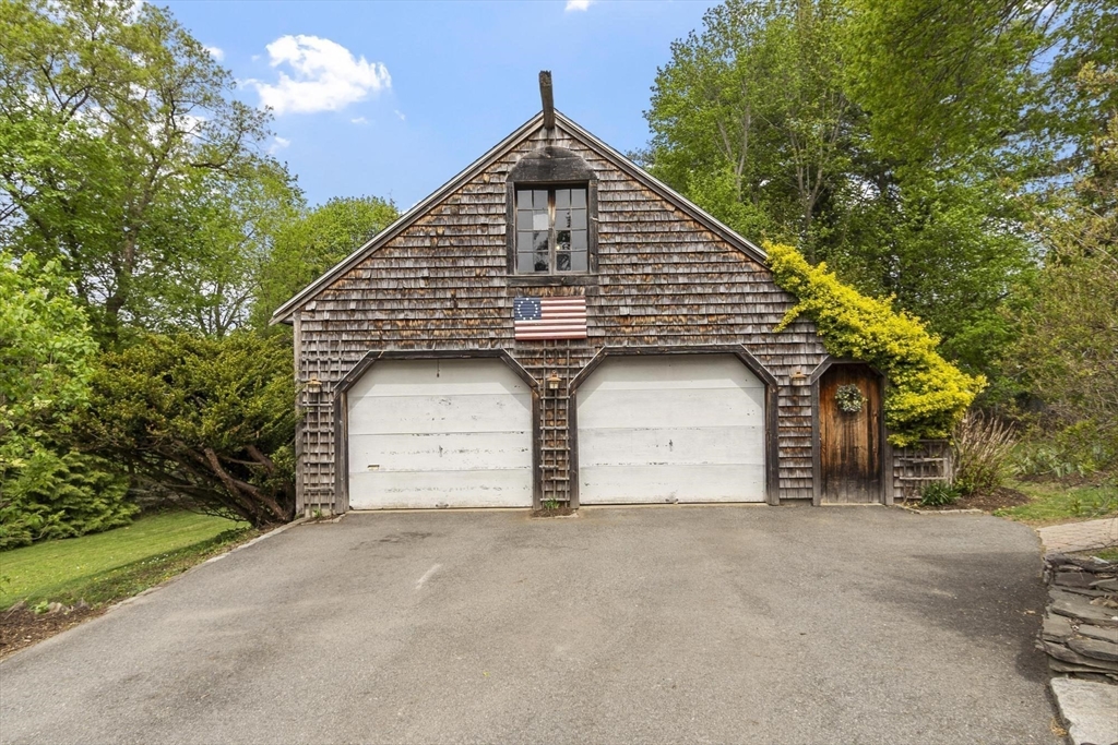 2 Knox Ave, Groveland, MA Photo #7