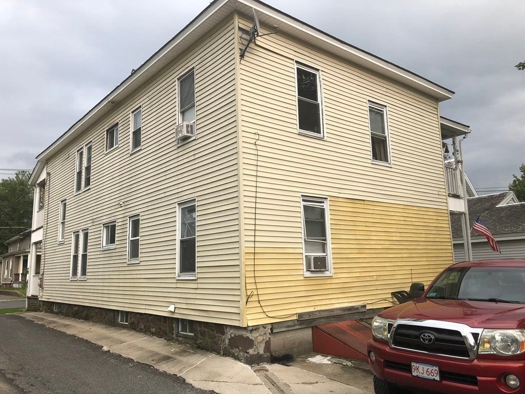 108-110 Conway St, Greenfield, MA Photo #4