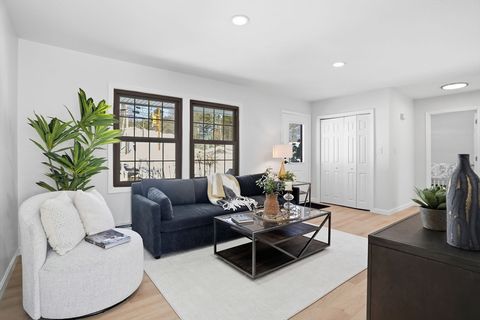 72 Main Street Upton MA 01568